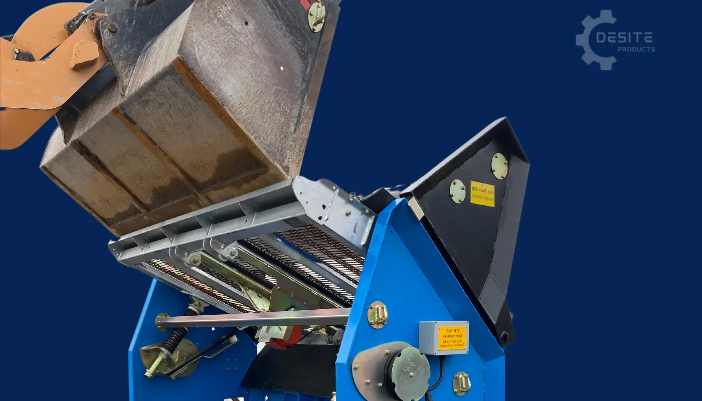 Tilting screen deck detail