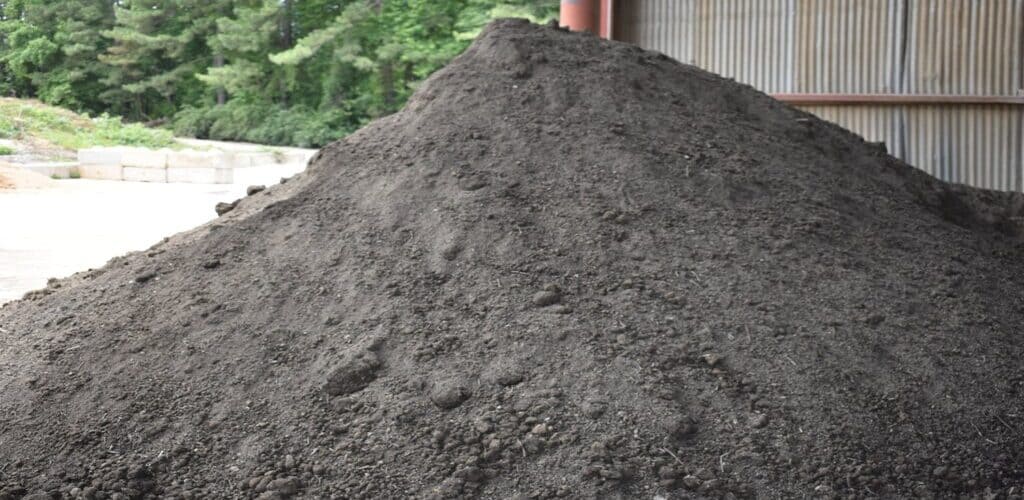 Screened commercial topsoil product grade